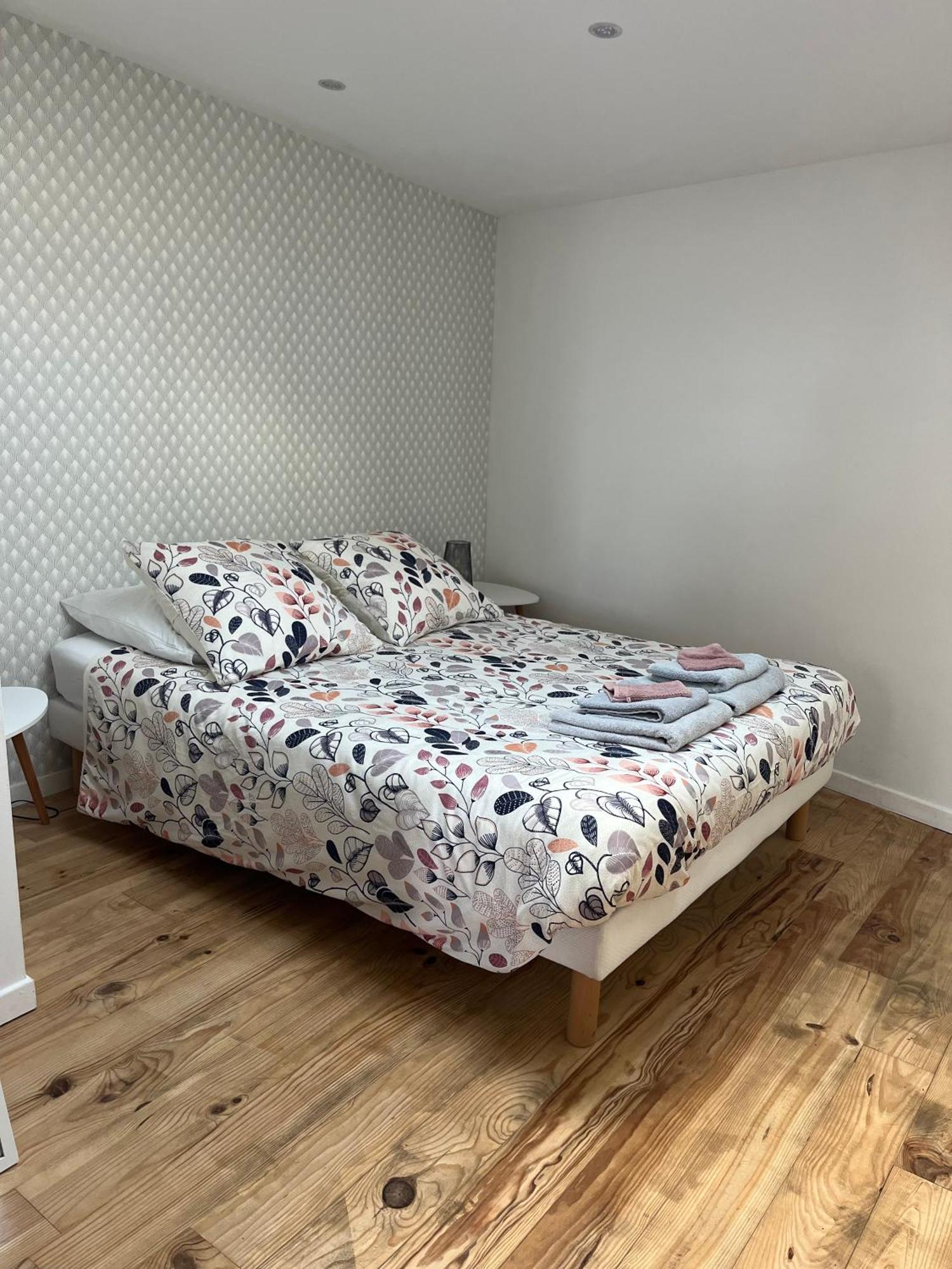 Maison De Caractere Cote De Granit Rose Hébergement de vacances